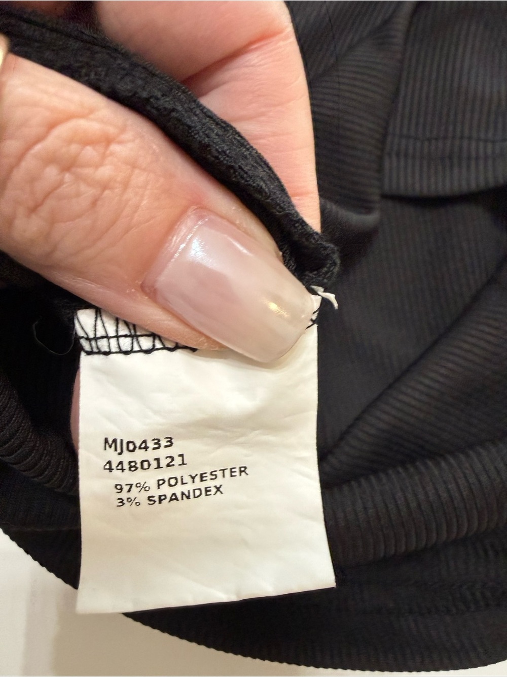 Chicme Black Ribbed Tank Top – Size Medium - Picture 6 of 7